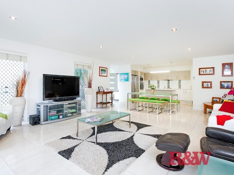 4 Shire Drive, Noosaville QLD 4566