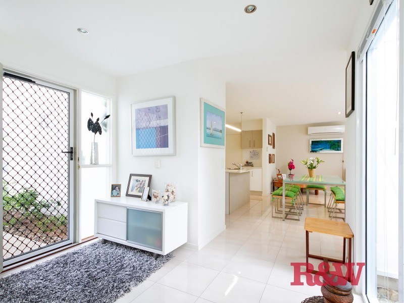 4 Shire Drive, Noosaville QLD 4566