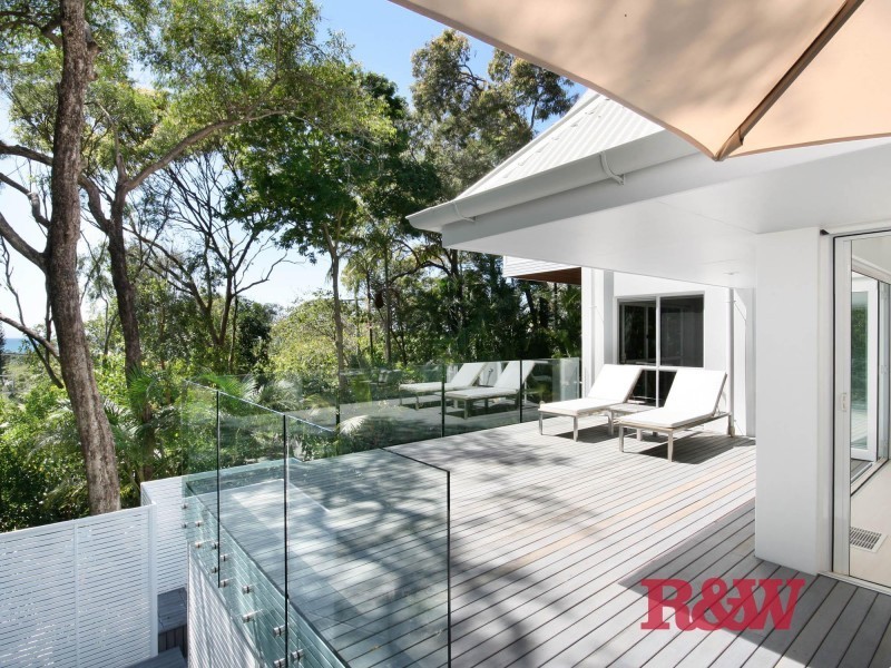 25 Arakoon Crescent, Sunshine Beach QLD 4567