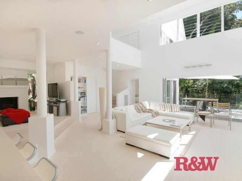 25 Arakoon Crescent, Sunshine Beach QLD 4567