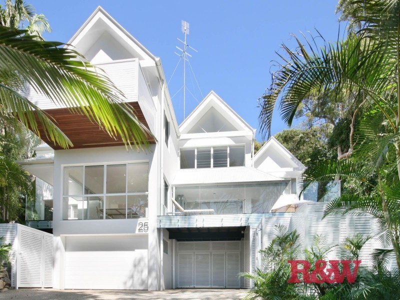 25 Arakoon Crescent, Sunshine Beach QLD 4567