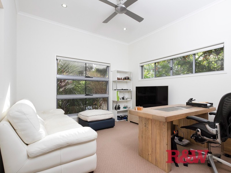 18 Berrima Row, Noosa Heads QLD 4567