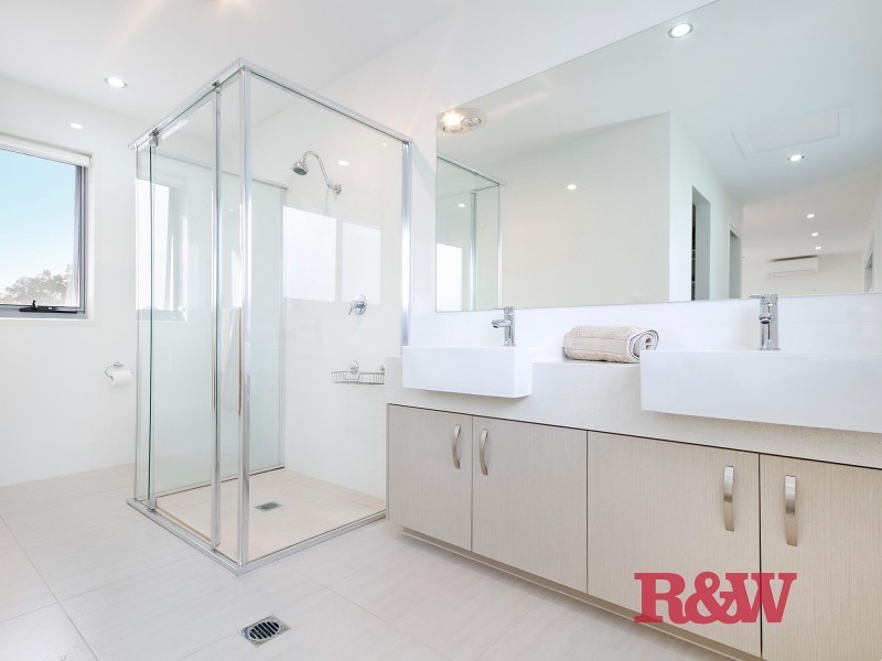 18 Berrima Row, Noosa Heads QLD 4567