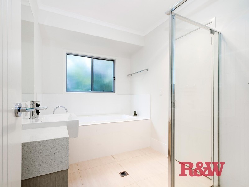 18 Berrima Row, Noosa Heads QLD 4567