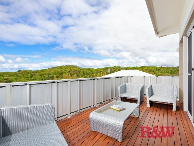 11 Seafarer Court, Castaways Beach QLD 4567