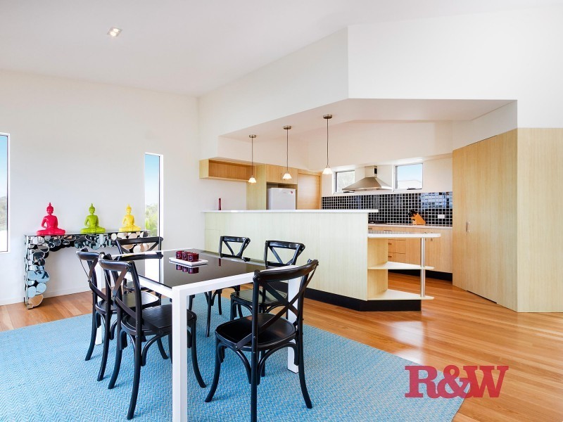 11 Seafarer Court, Castaways Beach QLD 4567