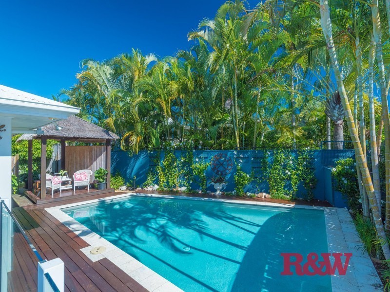 8 Pipi Crescent, Noosaville QLD 4566