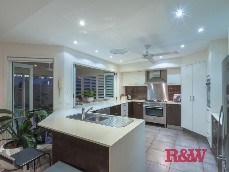 8 Pipi Crescent, Noosaville QLD 4566