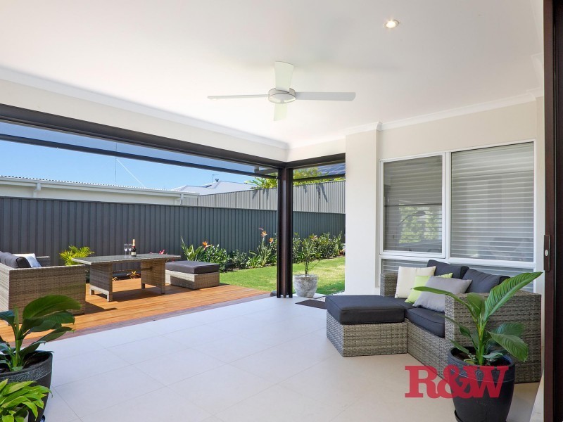 25 Honey Myrtle Road, Noosa Heads QLD 4567