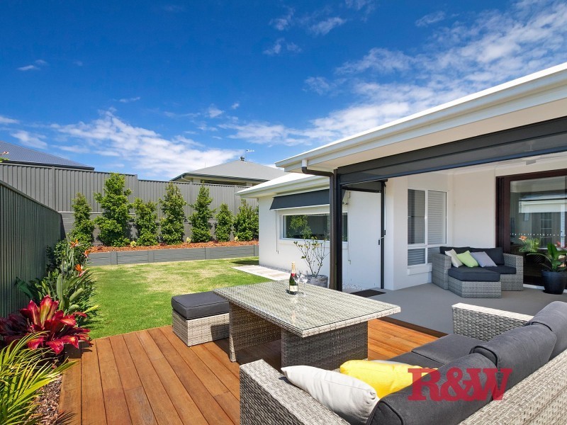 25 Honey Myrtle Road, Noosa Heads QLD 4567