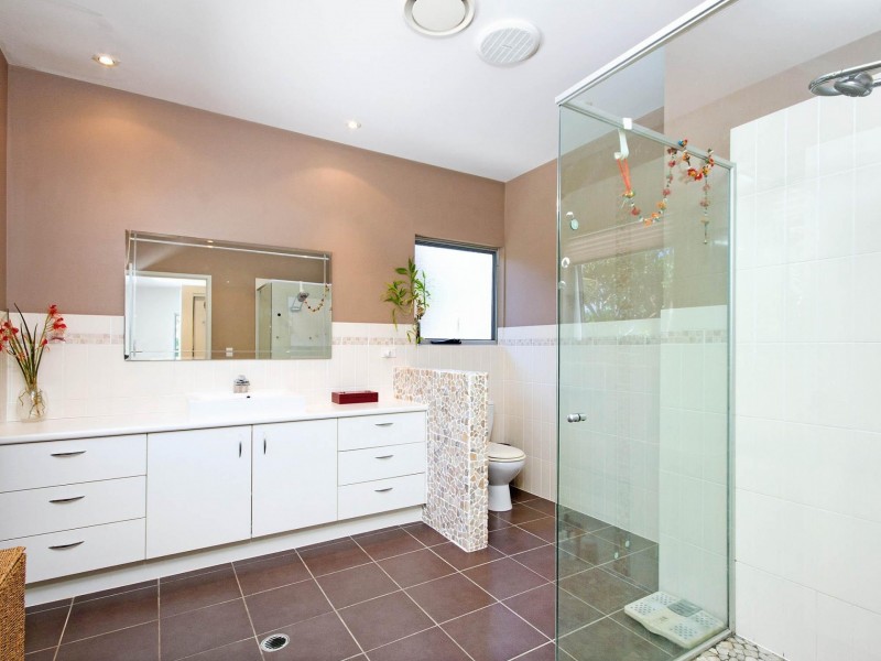 16 Ross Crescent, Sunshine Beach QLD 4567