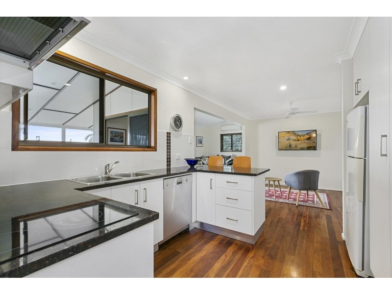 18 Pelican Street, Peregian Beach QLD 4573