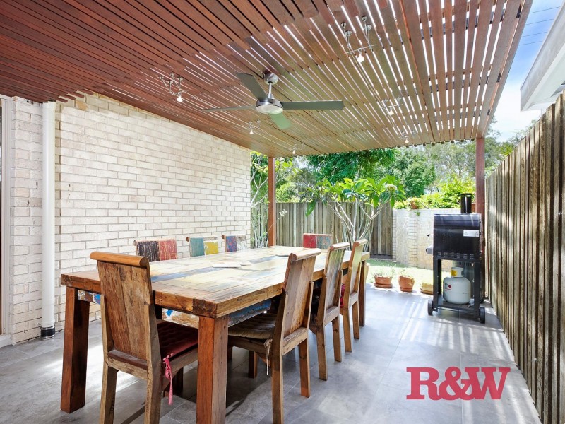 5/2  Swan Street (cnr Weyba Road), Noosaville QLD 4566