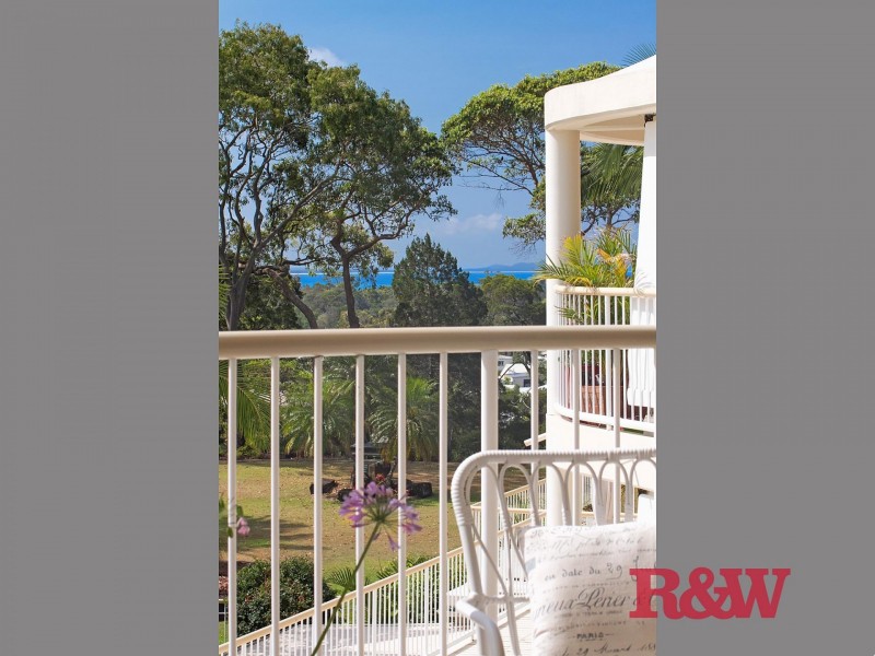 27/’Macquarie Lodge’ 53 Banksia Avenue North, Noosa Heads QLD 4567