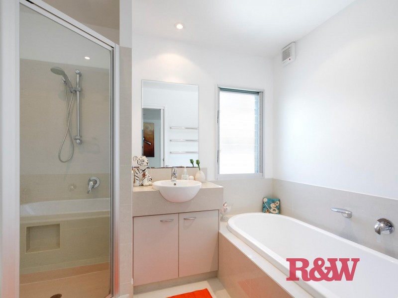 18 Banksia Avenue, Noosa Heads QLD 4567