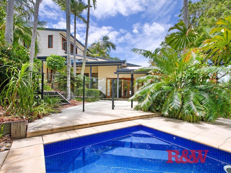 6 Nairana Rest, Noosa Heads QLD 4567