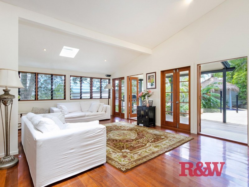6 Nairana Rest, Noosa Heads QLD 4567