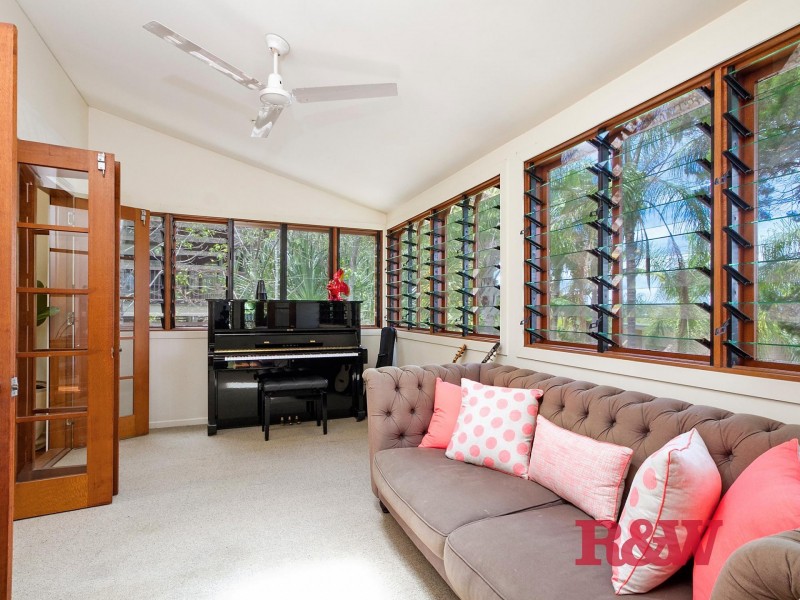 6 Nairana Rest, Noosa Heads QLD 4567