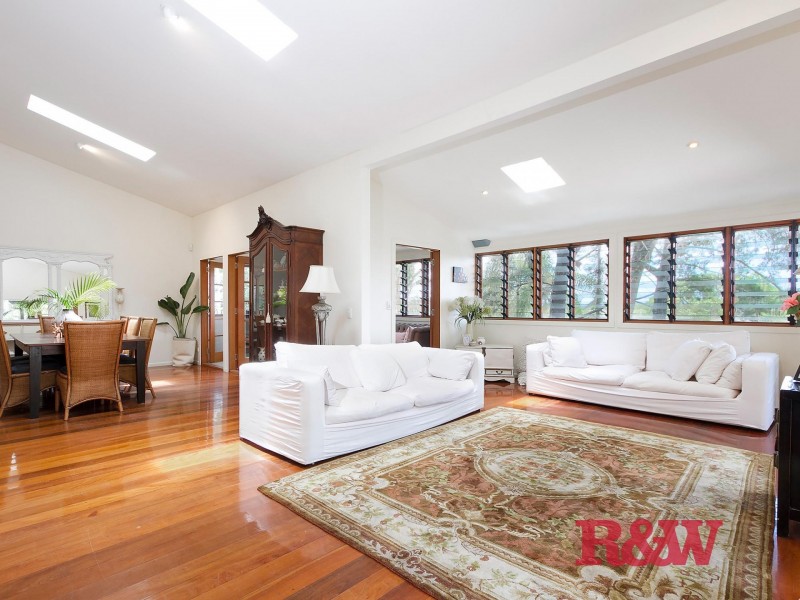 6 Nairana Rest, Noosa Heads QLD 4567