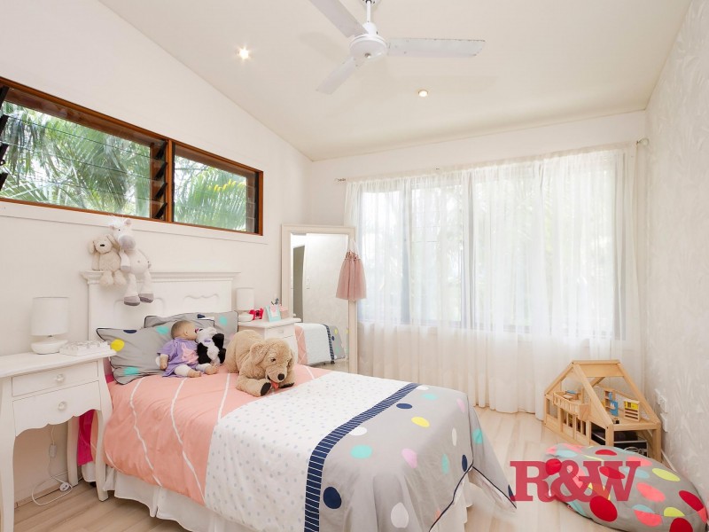 6 Nairana Rest, Noosa Heads QLD 4567