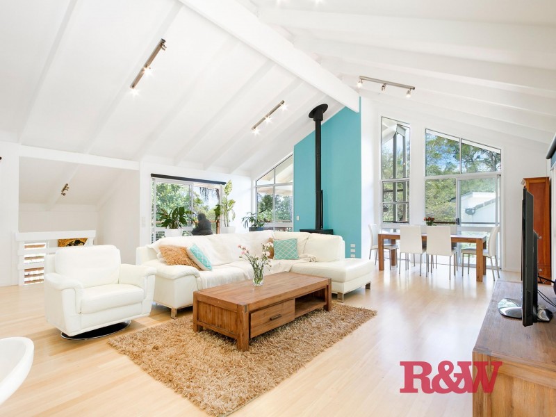 6 Moonare Crescent, Noosa Heads QLD 4567