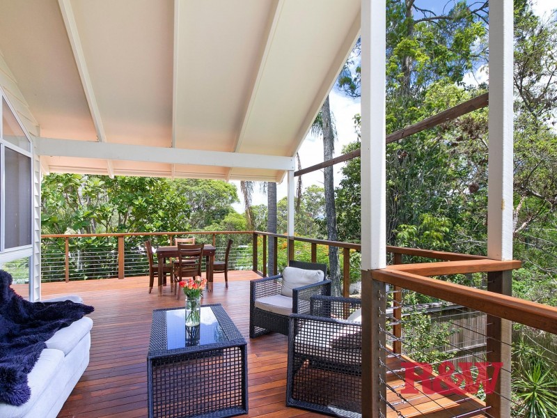 6 Moonare Crescent, Noosa Heads QLD 4567