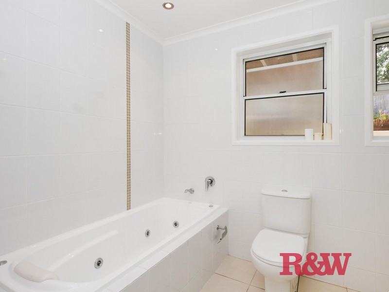 6 Moonare Crescent, Noosa Heads QLD 4567