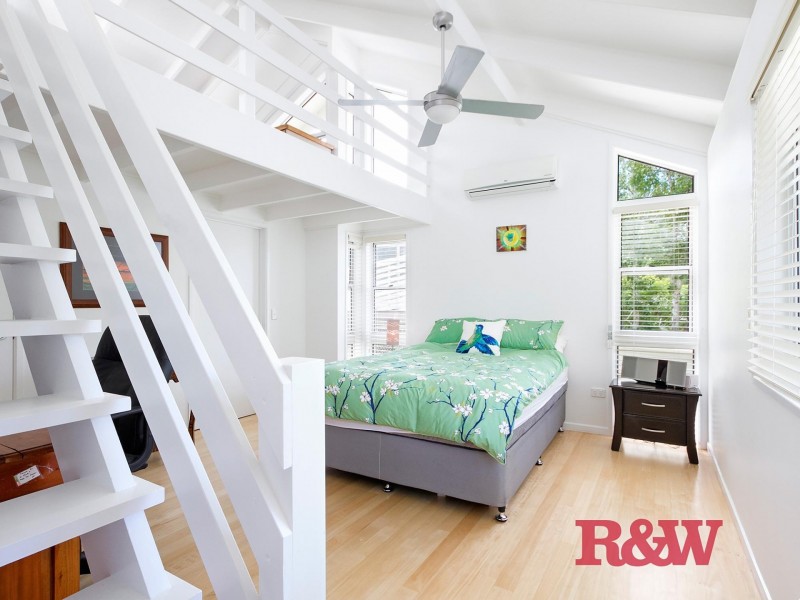 6 Moonare Crescent, Noosa Heads QLD 4567