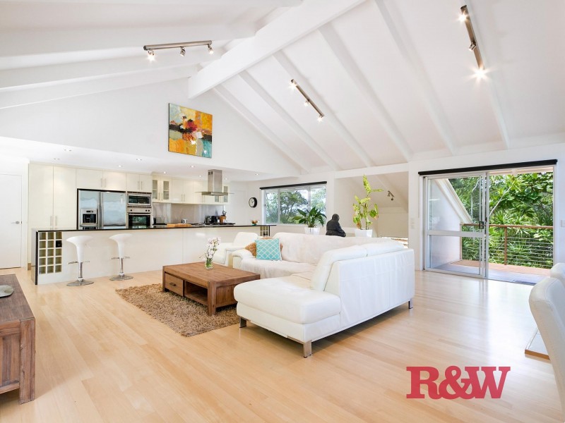 6 Moonare Crescent, Noosa Heads QLD 4567
