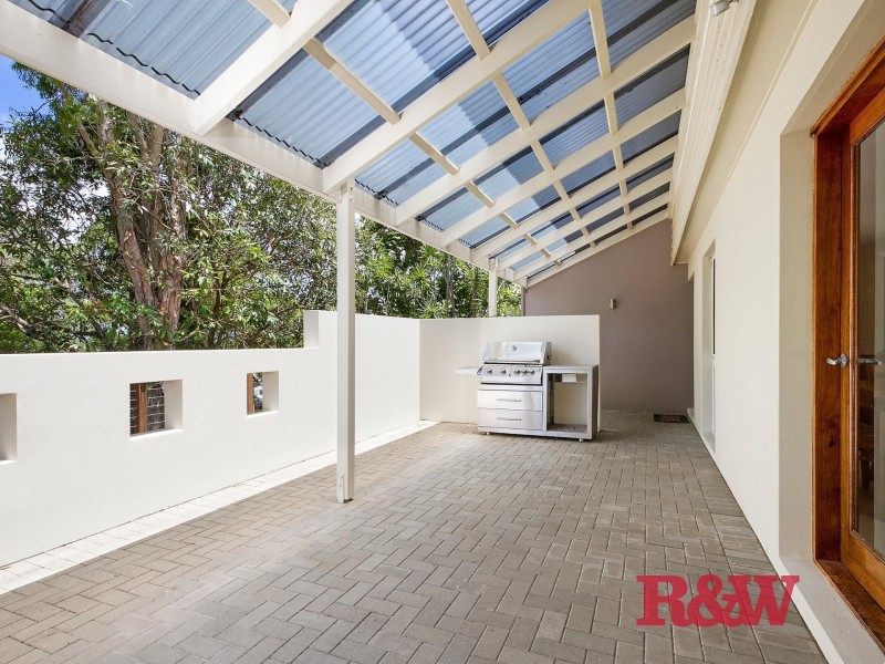 6 Moonare Crescent, Noosa Heads QLD 4567