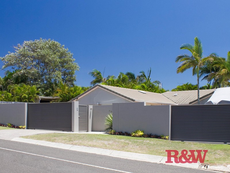 20 Dame Patti Drive, Sunrise Beach QLD 4567