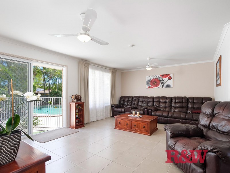 20 Dame Patti Drive, Sunrise Beach QLD 4567