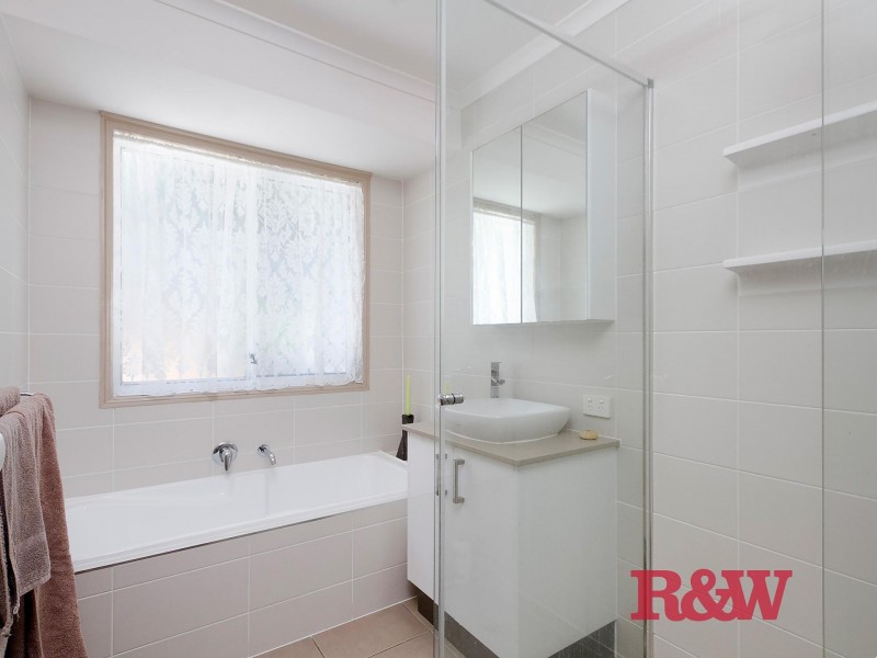 20 Dame Patti Drive, Sunrise Beach QLD 4567