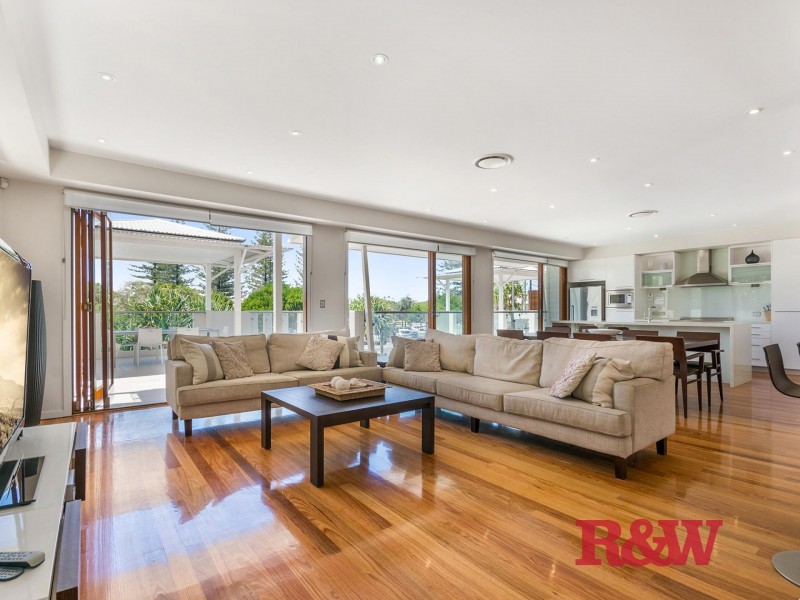 2/20 Kingfisher Drive, Peregian Beach QLD 4573