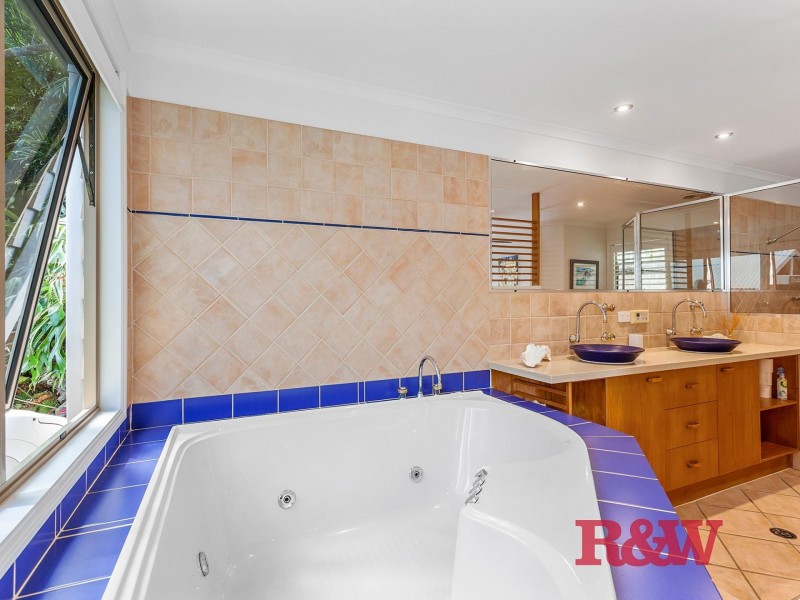 10 DWYER STREET, Sunshine Beach QLD 4567