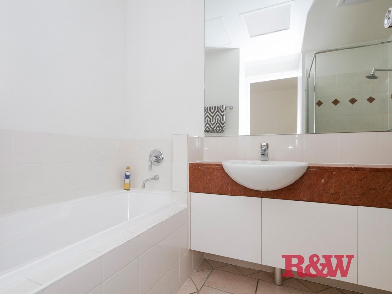 144/61 Noosa Springs Drive, Noosa Heads QLD 4567