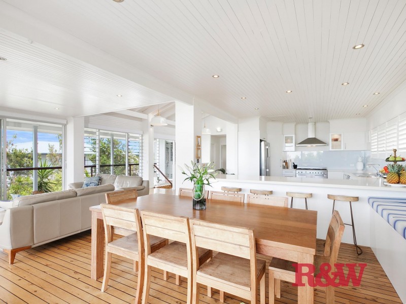 4 Netherby Rise, Sunrise Beach QLD 4567