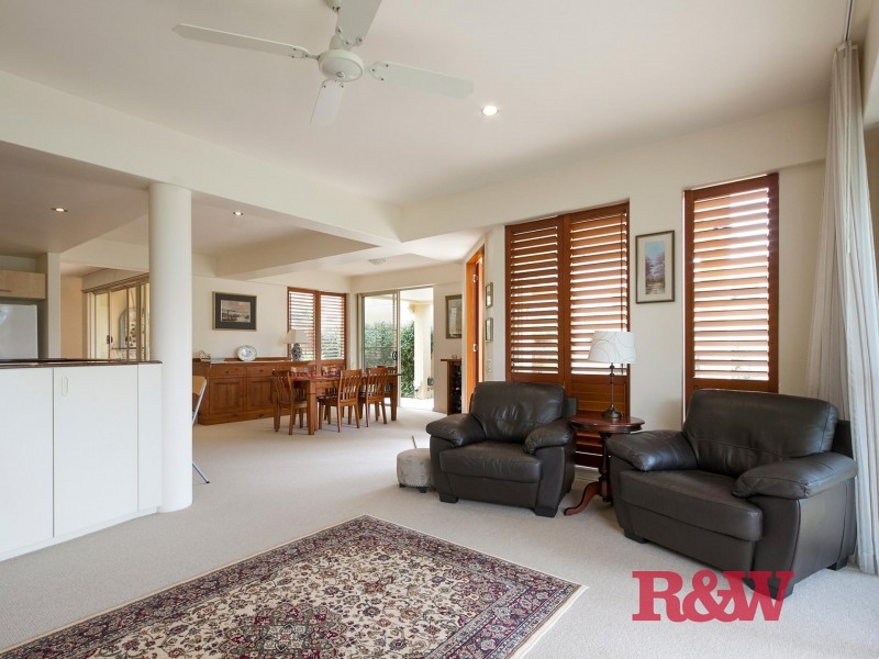 120/61 ‘Cascades’ Noosa Springs Dr, Noosa Springs QLD 4567