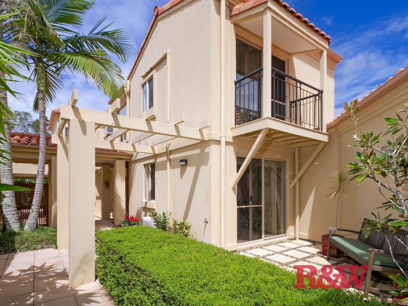 120/61 ‘Cascades’ Noosa Springs Dr, Noosa Springs QLD 4567