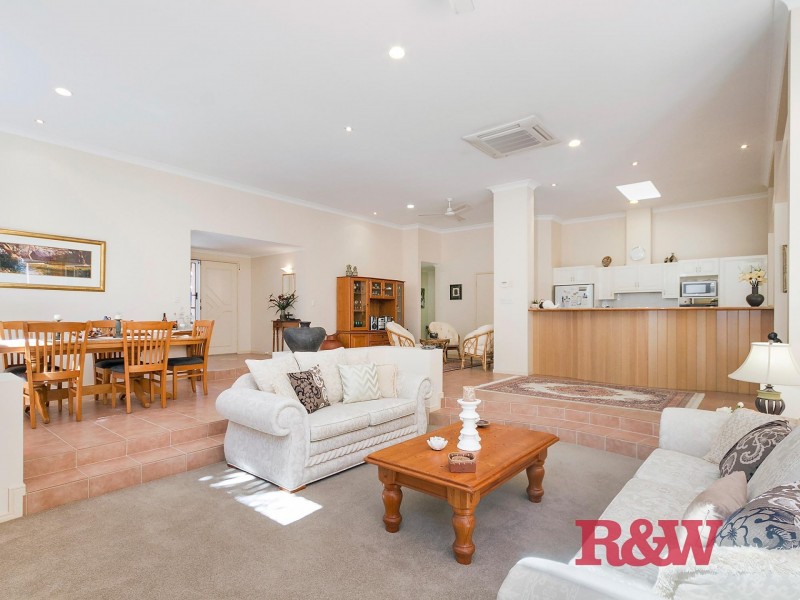 11 Helm Court, Noosaville QLD 4566
