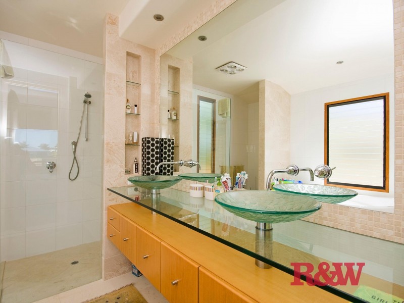 33 Masthead Quay, Noosa Waters QLD 4566