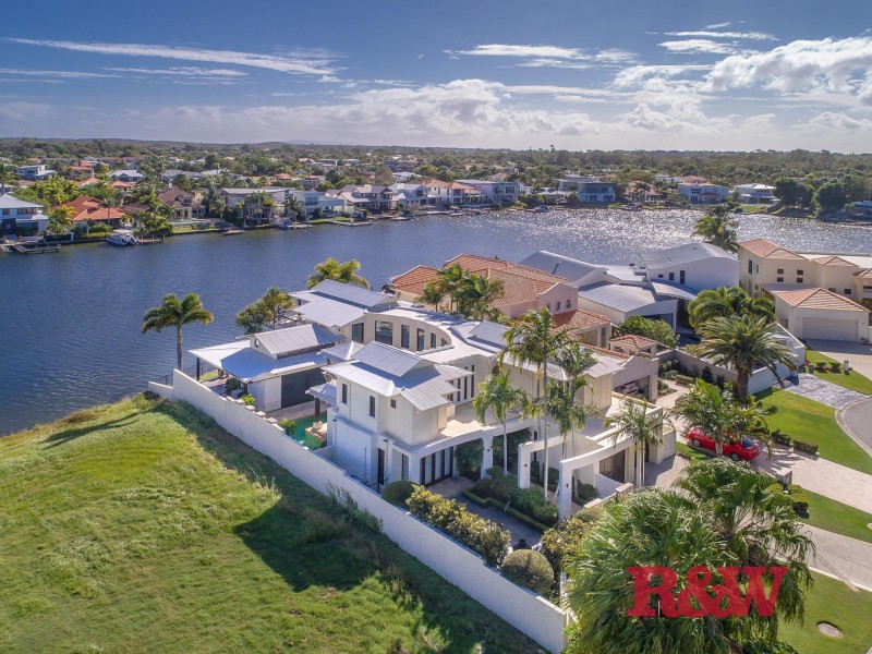 33 Masthead Quay, Noosa Waters QLD 4566