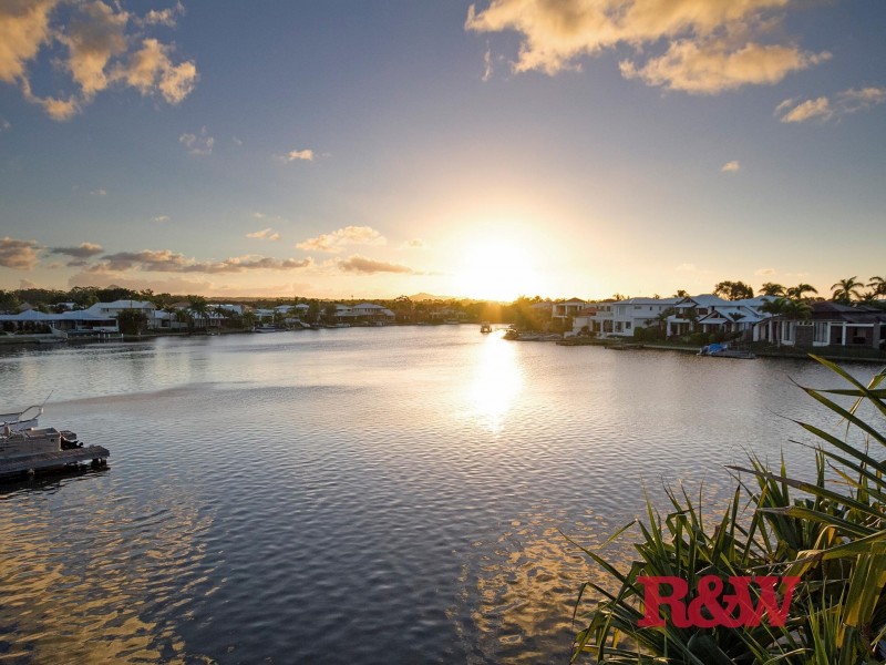 33 Masthead Quay, Noosa Waters QLD 4566