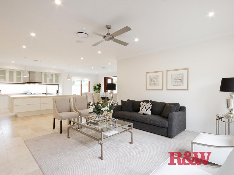 9 Springs Crescent, Noosa Heads QLD 4567