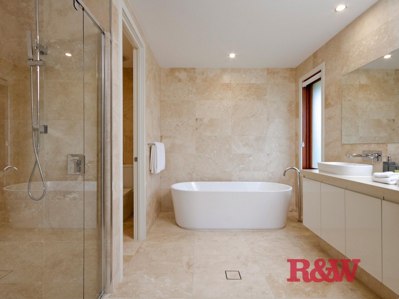 9 Springs Crescent, Noosa Heads QLD 4567