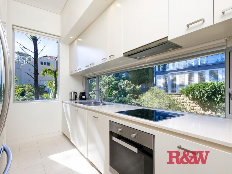 18/37 Noosa Drive, Noosa Heads QLD 4567