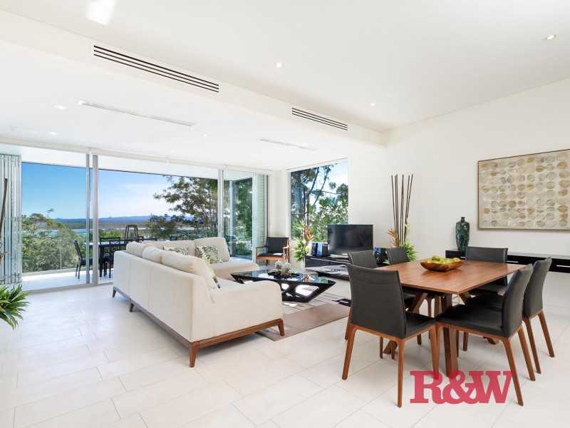 18/37 Noosa Drive, Noosa Heads QLD 4567