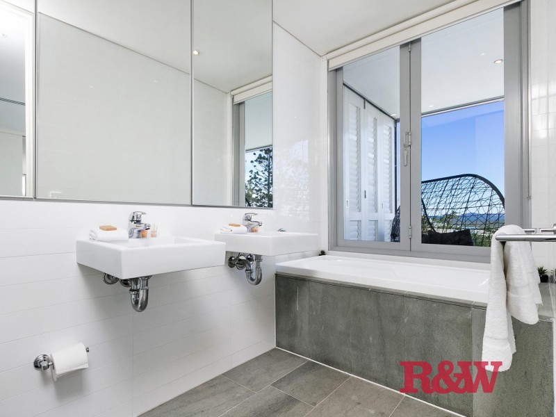 18/37 Noosa Drive, Noosa Heads QLD 4567