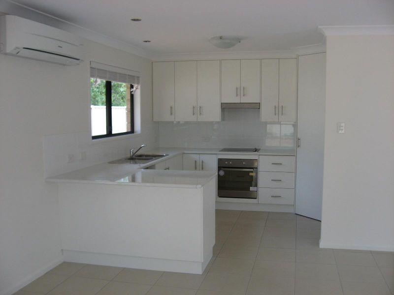 Villas 1 to 3/10 Davidson Court, Chinchilla QLD 4413
