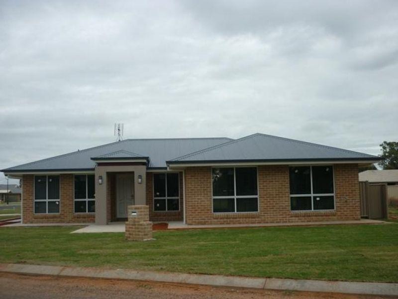 2 Sommerfeld Crescent, Chinchilla QLD 4413